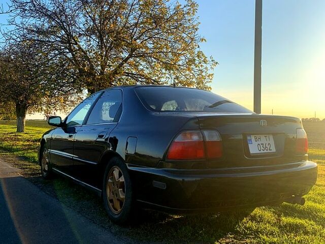 Зеленый Хонда Аккорд, объемом двигателя 2.7 л и пробегом 250 тыс. км за 3000 $, фото 5 на Automoto.ua