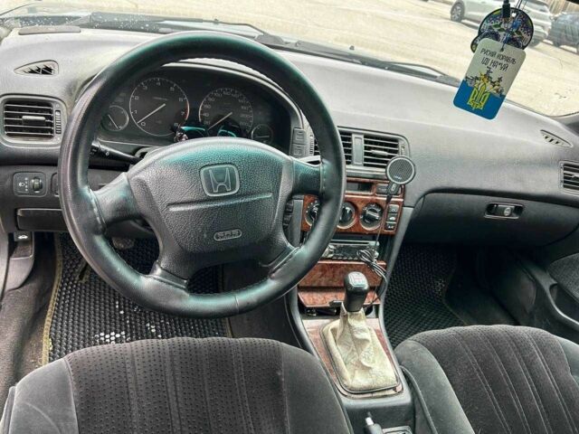 Зеленый Хонда Аккорд, объемом двигателя 2 л и пробегом 453 тыс. км за 2500 $, фото 7 на Automoto.ua