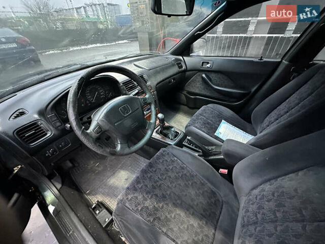 Зеленый Хонда Аккорд, объемом двигателя 2 л и пробегом 395 тыс. км за 1899 $, фото 9 на Automoto.ua
