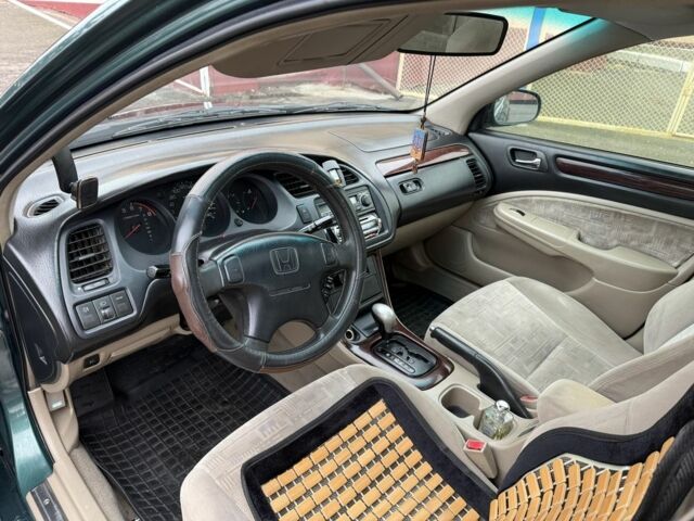 Зеленый Хонда Аккорд, объемом двигателя 2 л и пробегом 331 тыс. км за 3300 $, фото 9 на Automoto.ua