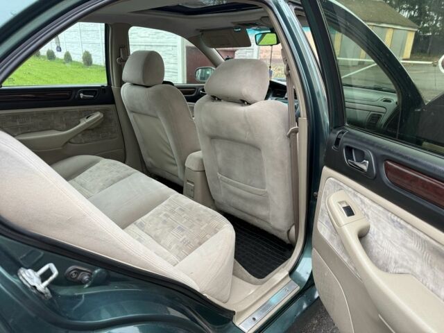 Зеленый Хонда Аккорд, объемом двигателя 2 л и пробегом 331 тыс. км за 3300 $, фото 13 на Automoto.ua