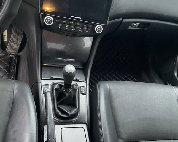 Зелений Хонда Аккорд, об'ємом двигуна 2 л та пробігом 334 тис. км за 3900 $, фото 10 на Automoto.ua