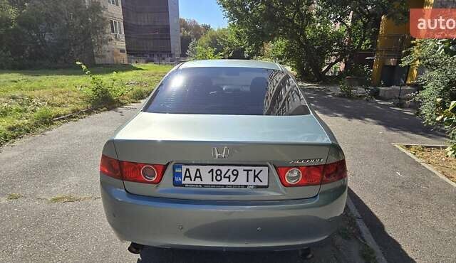 Зелений Хонда Аккорд, об'ємом двигуна 2.4 л та пробігом 185 тис. км за 5400 $, фото 4 на Automoto.ua