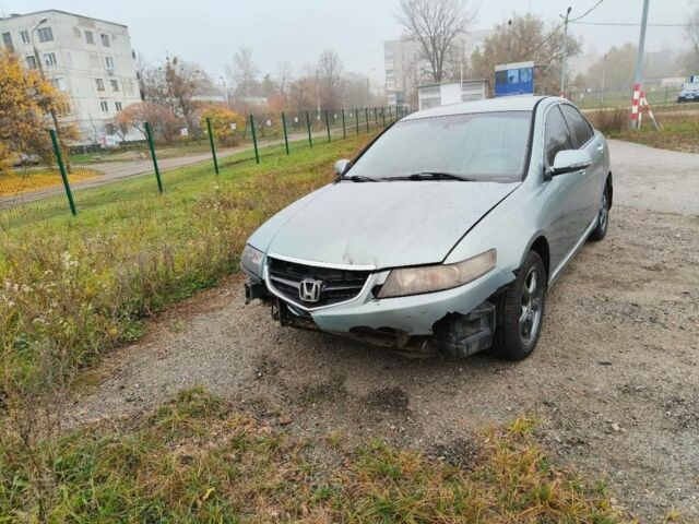 Зеленый Хонда Аккорд, объемом двигателя 2 л и пробегом 240 тыс. км за 3550 $, фото 2 на Automoto.ua