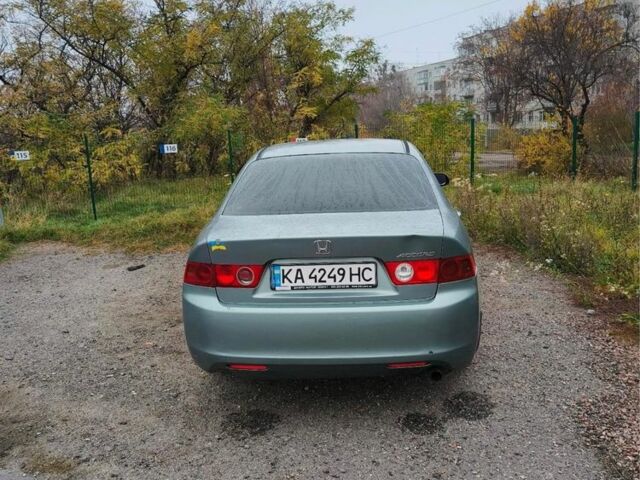 Зеленый Хонда Аккорд, объемом двигателя 2 л и пробегом 240 тыс. км за 3550 $, фото 4 на Automoto.ua