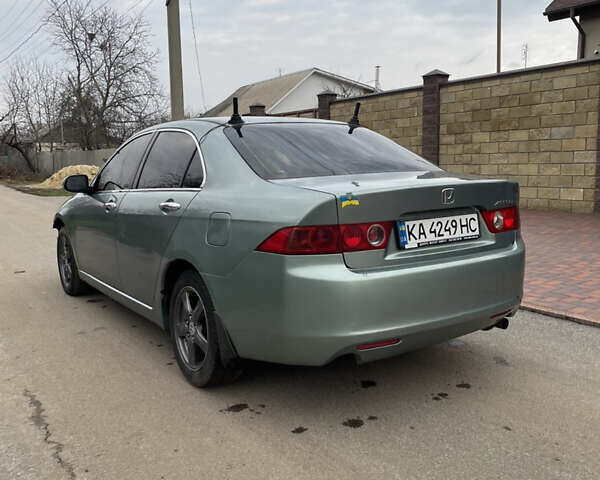 Зелений Хонда Аккорд, об'ємом двигуна 2 л та пробігом 334 тис. км за 3900 $, фото 6 на Automoto.ua