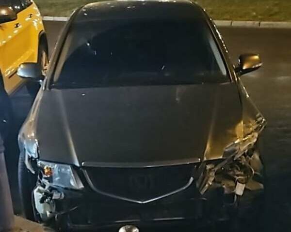 Зелений Хонда Аккорд, об'ємом двигуна 2 л та пробігом 220 тис. км за 3750 $, фото 12 на Automoto.ua