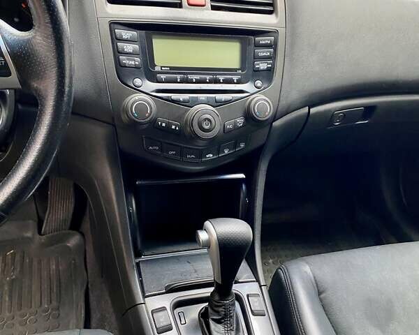 Зеленый Хонда Аккорд, объемом двигателя 2 л и пробегом 242 тыс. км за 6000 $, фото 21 на Automoto.ua