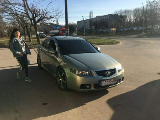 Зеленый Хонда Аккорд, объемом двигателя 2 л и пробегом 220 тыс. км за 7800 $, фото 6 на Automoto.ua