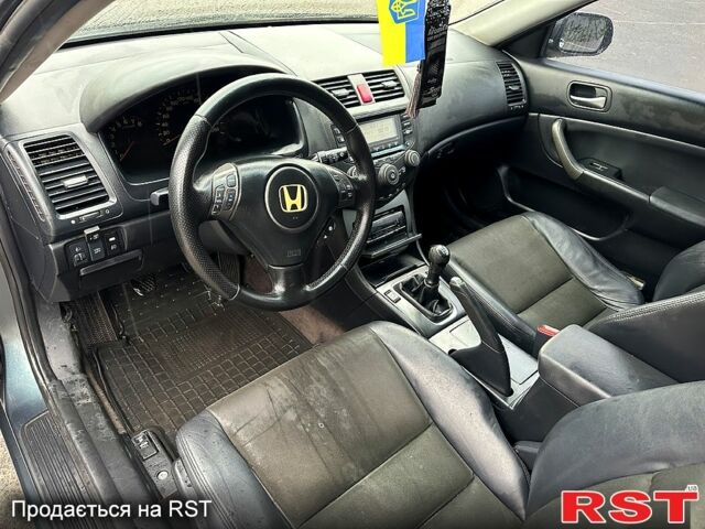 Зеленый Хонда Аккорд, объемом двигателя 2 л и пробегом 308 тыс. км за 3200 $, фото 8 на Automoto.ua