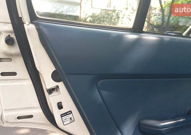 Белый Хонда Балада, объемом двигателя 1.34 л и пробегом 80 тыс. км за 4200 $, фото 18 на Automoto.ua