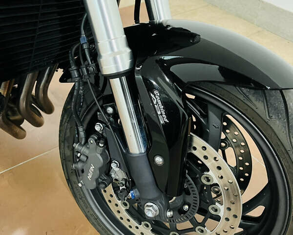 Черный Хонда CB 1000R, объемом двигателя 1 л и пробегом 25 тыс. км за 8000 $, фото 2 на Automoto.ua