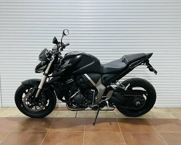 Черный Хонда CB 1000R, объемом двигателя 1 л и пробегом 25 тыс. км за 8000 $, фото 27 на Automoto.ua