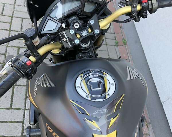 Чорний Хонда CB 1000R, об'ємом двигуна 1 л та пробігом 55 тис. км за 7499 $, фото 6 на Automoto.ua