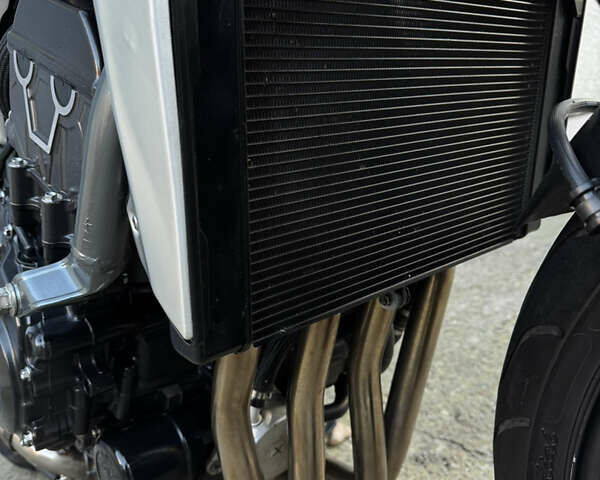 Черный Хонда CB 1000R, объемом двигателя 1 л и пробегом 8 тыс. км за 10500 $, фото 34 на Automoto.ua