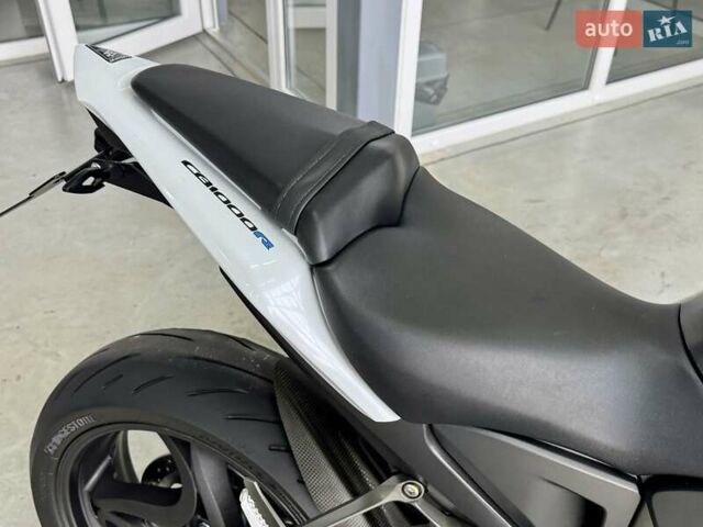 Хонда CB 1000R, объемом двигателя 1 л и пробегом 38 тыс. км за 7299 $, фото 8 на Automoto.ua