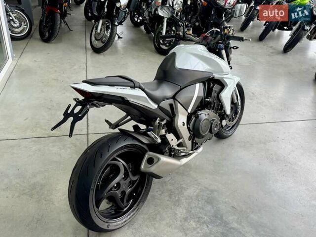 Хонда CB 1000R, объемом двигателя 1 л и пробегом 38 тыс. км за 7299 $, фото 2 на Automoto.ua