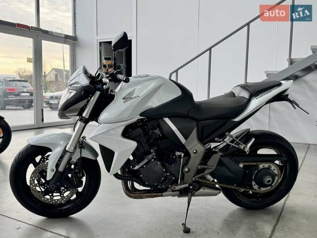 Хонда CB 1000R, объемом двигателя 1 л и пробегом 38 тыс. км за 7299 $, фото 3 на Automoto.ua