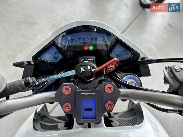 Хонда CB 1000R, объемом двигателя 1 л и пробегом 38 тыс. км за 7299 $, фото 16 на Automoto.ua