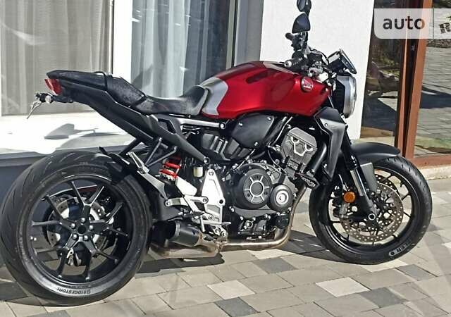 Хонда CB 1000R, объемом двигателя 1 л и пробегом 4 тыс. км за 4700 $, фото 26 на Automoto.ua