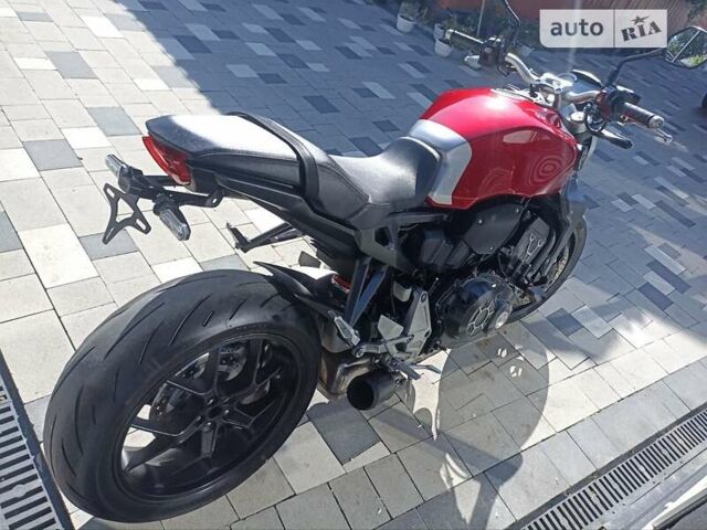 Хонда CB 1000R, объемом двигателя 1 л и пробегом 4 тыс. км за 4700 $, фото 52 на Automoto.ua