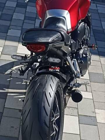 Хонда CB 1000R, объемом двигателя 1 л и пробегом 4 тыс. км за 4700 $, фото 13 на Automoto.ua