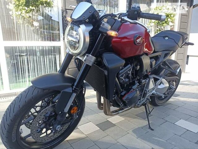 Хонда CB 1000R, объемом двигателя 1 л и пробегом 4 тыс. км за 4700 $, фото 58 на Automoto.ua