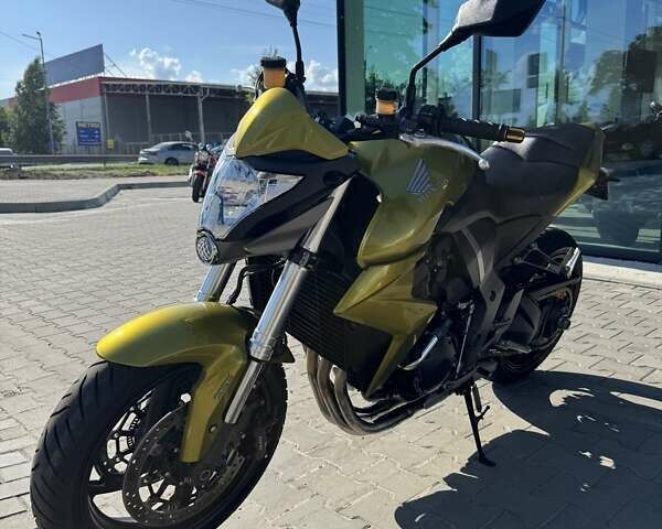 Зеленый Хонда CB 1000R, объемом двигателя 1 л и пробегом 16 тыс. км за 8499 $, фото 4 на Automoto.ua