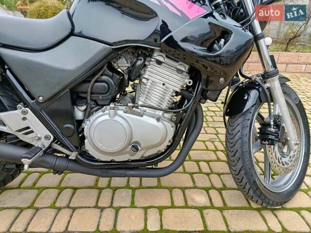 Черный Хонда CB 500, объемом двигателя 0.5 л и пробегом 53 тыс. км за 2500 $, фото 8 на Automoto.ua