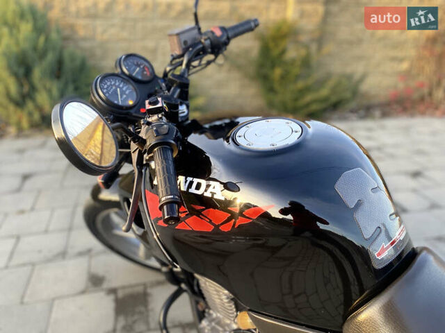 Черный Хонда CB 500, объемом двигателя 0.5 л и пробегом 34 тыс. км за 2599 $, фото 16 на Automoto.ua