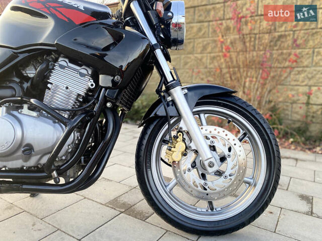 Черный Хонда CB 500, объемом двигателя 0.5 л и пробегом 34 тыс. км за 2599 $, фото 26 на Automoto.ua