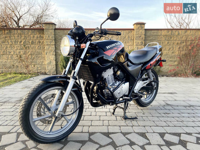 Черный Хонда CB 500, объемом двигателя 0.5 л и пробегом 34 тыс. км за 2599 $, фото 3 на Automoto.ua
