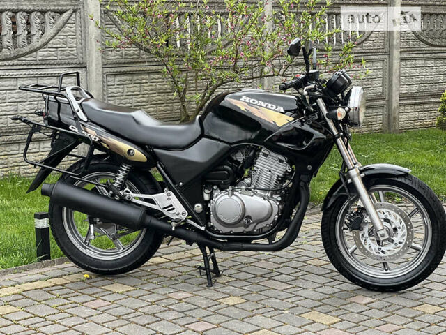 Черный Хонда CB 500, объемом двигателя 0.5 л и пробегом 22 тыс. км за 2750 $, фото 16 на Automoto.ua