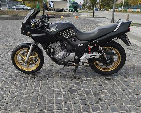 Черный Хонда CB 500, объемом двигателя 0.5 л и пробегом 65 тыс. км за 2400 $, фото 13 на Automoto.ua