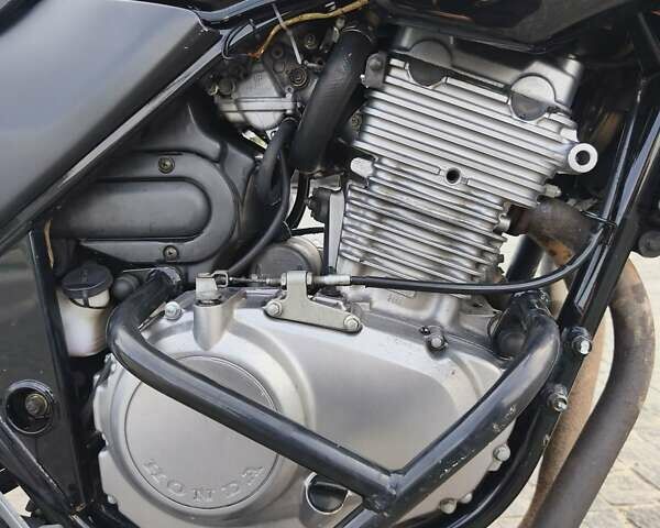 Черный Хонда CB 500, объемом двигателя 0.5 л и пробегом 65 тыс. км за 2400 $, фото 18 на Automoto.ua