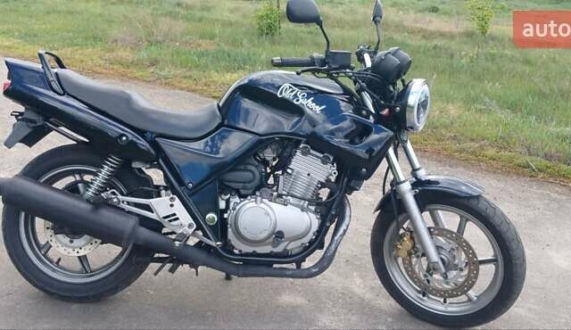 Черный Хонда CB 500, объемом двигателя 0.5 л и пробегом 39 тыс. км за 2350 $, фото 1 на Automoto.ua