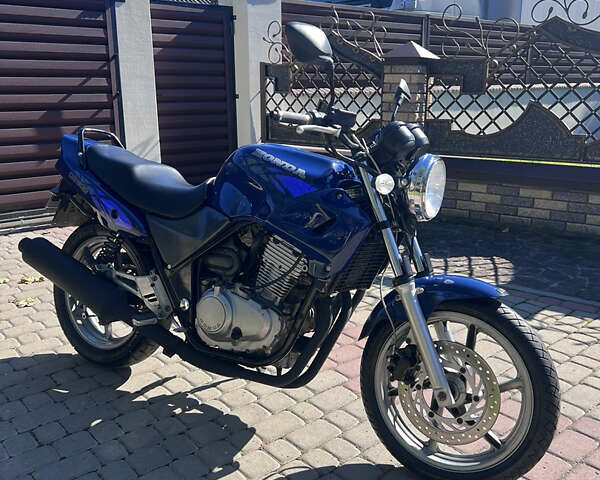Хонда CB 500, об'ємом двигуна 0.5 л та пробігом 28 тис. км за 2250 $, фото 1 на Automoto.ua