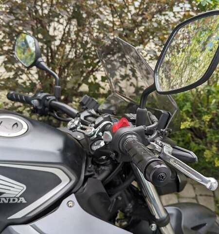 Черный Хонда CB 500F, объемом двигателя 0.47 л и пробегом 5 тыс. км за 7000 $, фото 3 на Automoto.ua