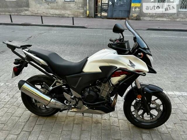 Белый Хонда CB 500X, объемом двигателя 0.5 л и пробегом 30 тыс. км за 5200 $, фото 1 на Automoto.ua