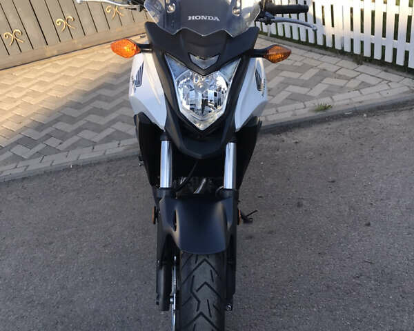 Хонда CB 500X, об'ємом двигуна 0.5 л та пробігом 13 тис. км за 5900 $, фото 2 на Automoto.ua