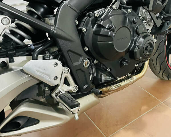 Черный Хонда CB 650F, объемом двигателя 0.65 л и пробегом 31 тыс. км за 6900 $, фото 35 на Automoto.ua