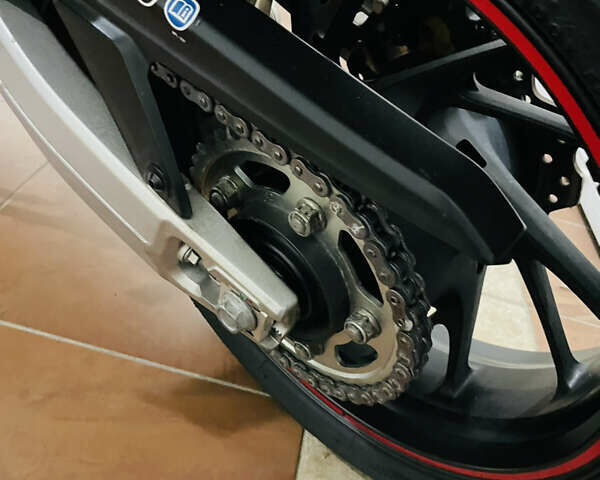 Черный Хонда CB 650F, объемом двигателя 0.65 л и пробегом 31 тыс. км за 6900 $, фото 17 на Automoto.ua