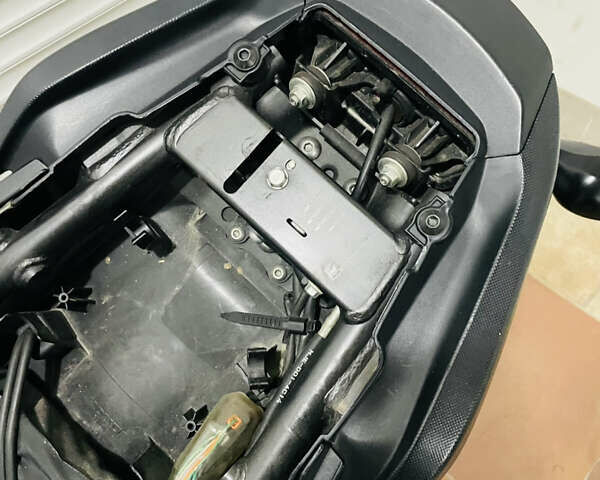 Черный Хонда CB 650F, объемом двигателя 0.65 л и пробегом 31 тыс. км за 6900 $, фото 29 на Automoto.ua