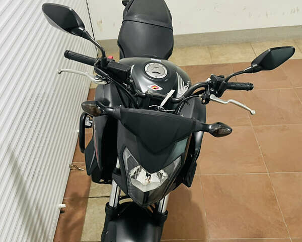 Черный Хонда CB 650F, объемом двигателя 0.65 л и пробегом 31 тыс. км за 6900 $, фото 28 на Automoto.ua