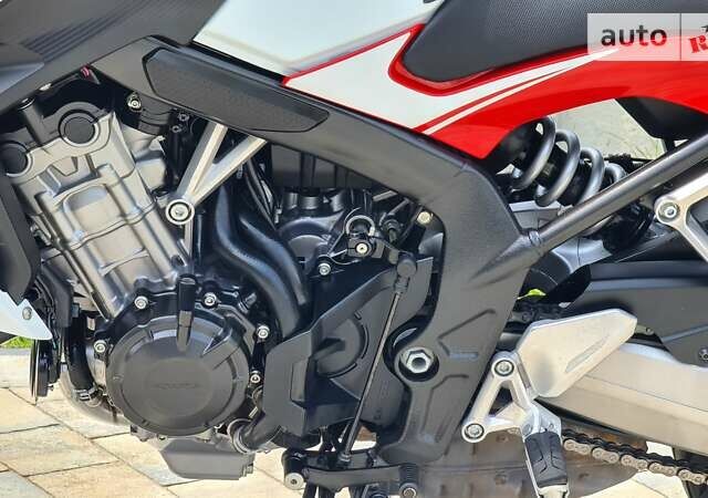 Хонда CB 650F, об'ємом двигуна 0.65 л та пробігом 28 тис. км за 7400 $, фото 9 на Automoto.ua