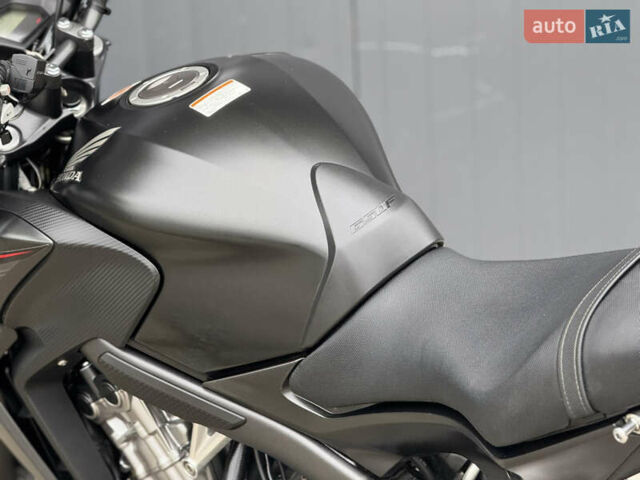 Хонда CB 650F, объемом двигателя 0.65 л и пробегом 50 тыс. км за 6500 $, фото 15 на Automoto.ua