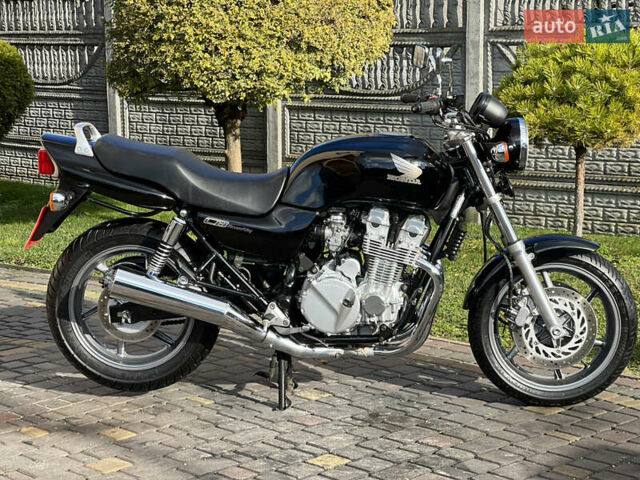 Черный Хонда CB 750, объемом двигателя 0.75 л и пробегом 17 тыс. км за 4550 $, фото 30 на Automoto.ua
