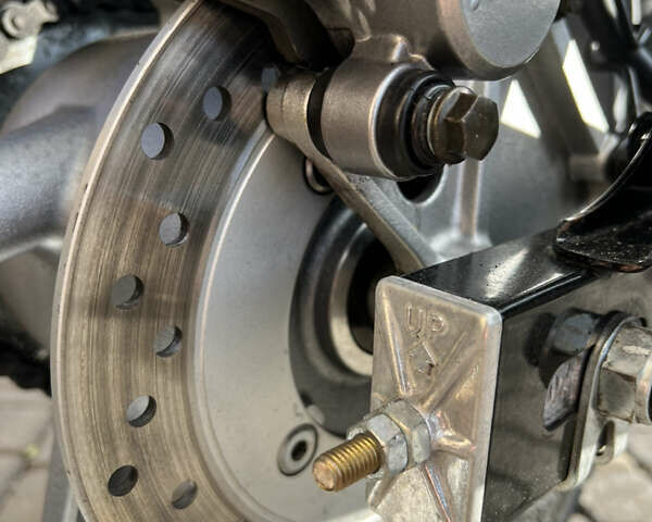 Черный Хонда CB 750, объемом двигателя 0.75 л и пробегом 17 тыс. км за 4550 $, фото 26 на Automoto.ua