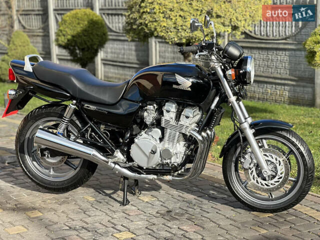 Черный Хонда CB 750, объемом двигателя 0.75 л и пробегом 17 тыс. км за 4550 $, фото 1 на Automoto.ua
