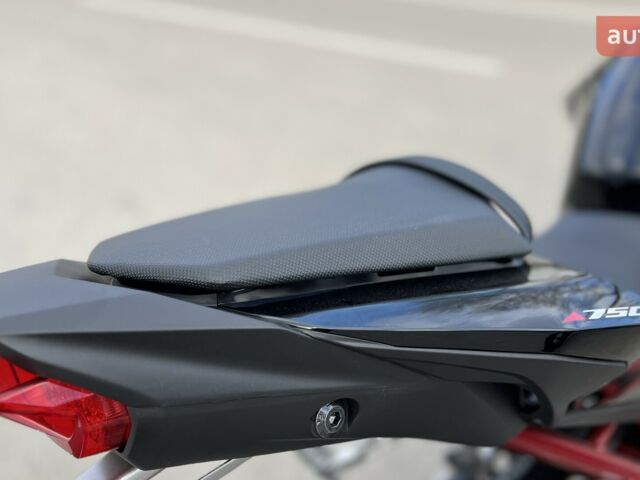 купити нове авто Хонда ЦБ 2024 року від офіційного дилера Дніпромотор Хонда фото